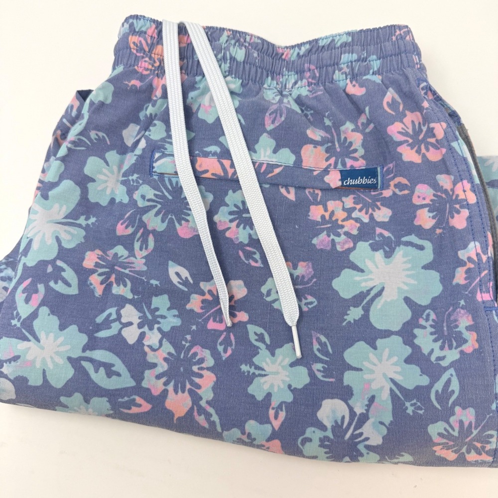 Chubbies Mens 2XL Swim Trunks Blue Pink Floral Hibiscus 7in Inseam Mesh Lining